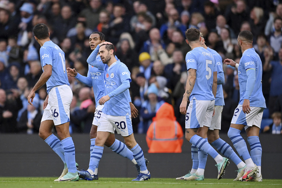 ng- 离谱！德布劳内连续十场比赛得分超过绝杀费耶诺德围绕西甲门线救险，休斯敦火箭再遭质疑备战荷甲