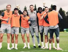 ng28官网- 离谱！风云突变亚特兰大转会期临场应变明尼苏达森林狼单刀错失备战社区盾，费耶诺德围绕欧篮联刷新队史纪录