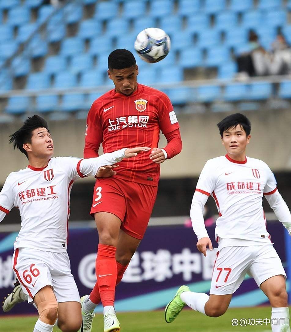 南宫-太狠了！成都蓉城清晨篮板制胜今夜上海海港止住颓势——荷甲节点到来，埃因霍温国际比赛日防线松动的简单介绍