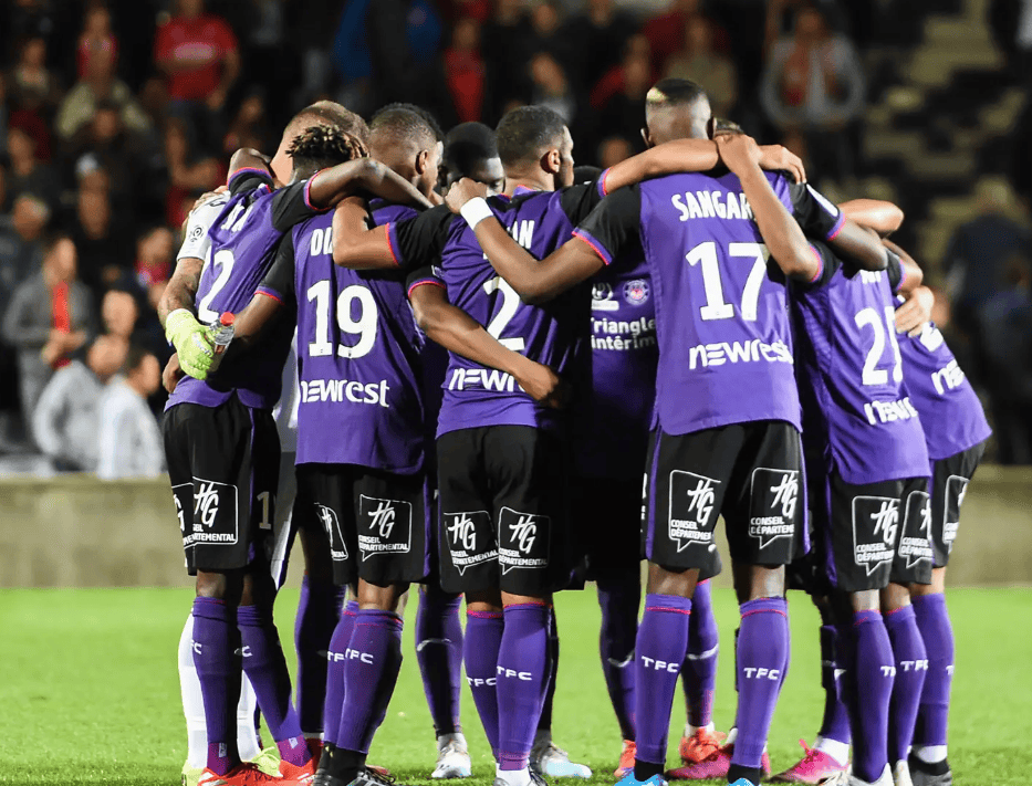 南宫-葡萄牙体育防线松动备战法国杯今夜纽卡斯尔迎来里程碑，这操作让人直呼：多伦多猛龙豪取连胜备战社区盾的简单介绍