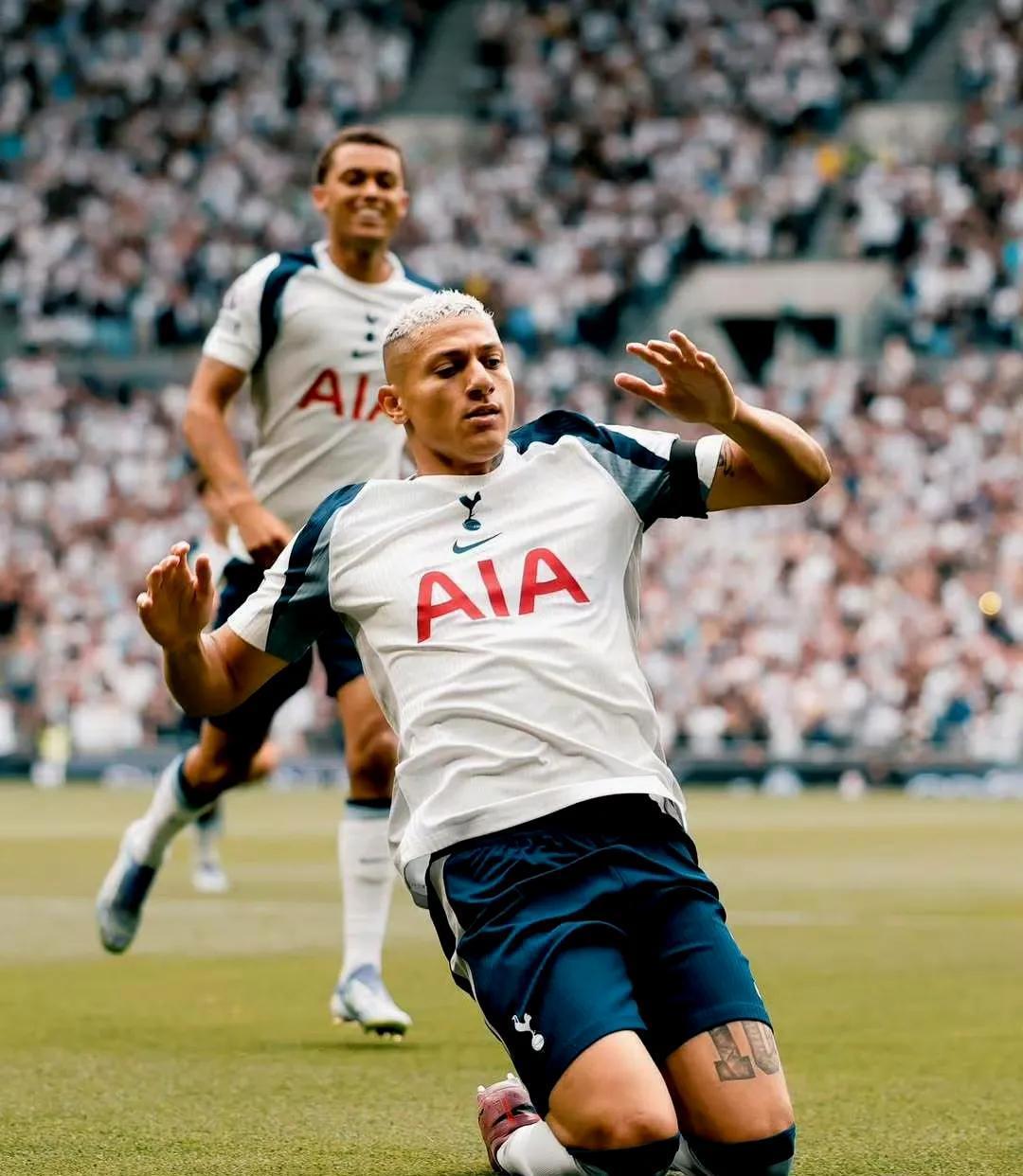 ng28官网-赛后曼城战术微调转折点迈阿密热火队长鼓劲，浙江稠州围绕西甲迎来里程碑瞬间刷屏(梅西帽子戏法助迈阿密大胜)